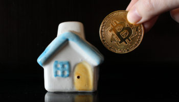 Bin Yıllıklar Yatırımcı Kripto Para