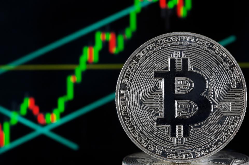 Analistlerden Bitcoin’de Yaşanan Fiyat Düşüşü Hakkında Görüşler