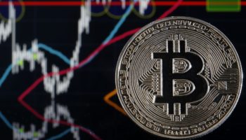 Bitcoin Neden Yükselemiyor BTC İle 7.000 Doların Arasında Bulunan 3 Engel scaled