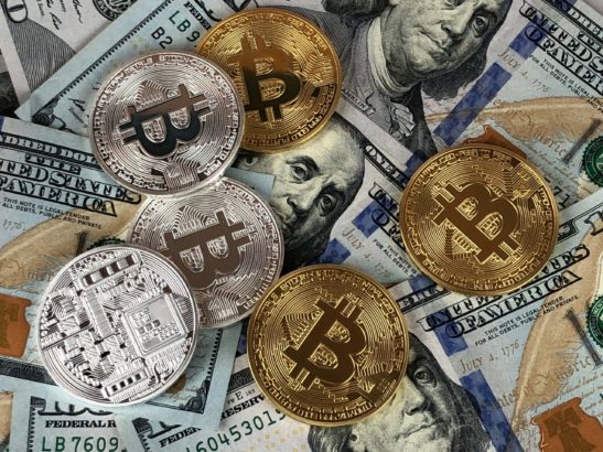 Digital Currency Vs. Cryptocurrency – CoinMetro min scaled 1