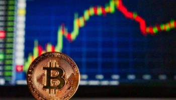 Bitcoin Halving Öncesi Ağır Satış Baskısı BTC Yatırımcılarını Şaşkına Çevirdi