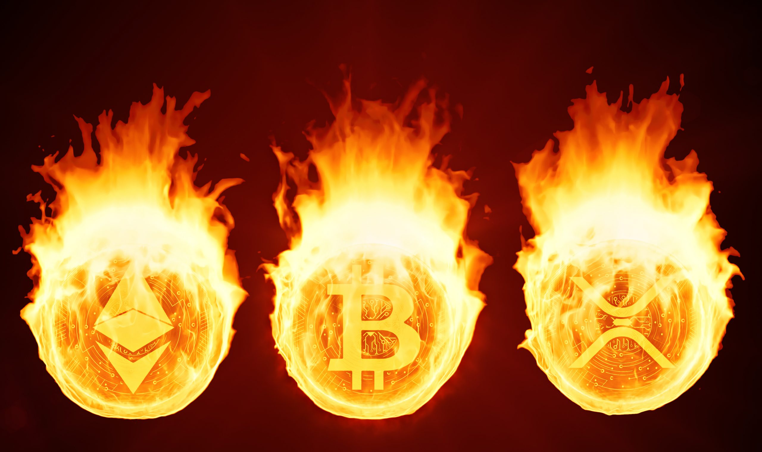 Analist Bitcoin ve Ethereum Kritik Kavsakta XRP Ise Aya Yolculuga Hazirlaniyor