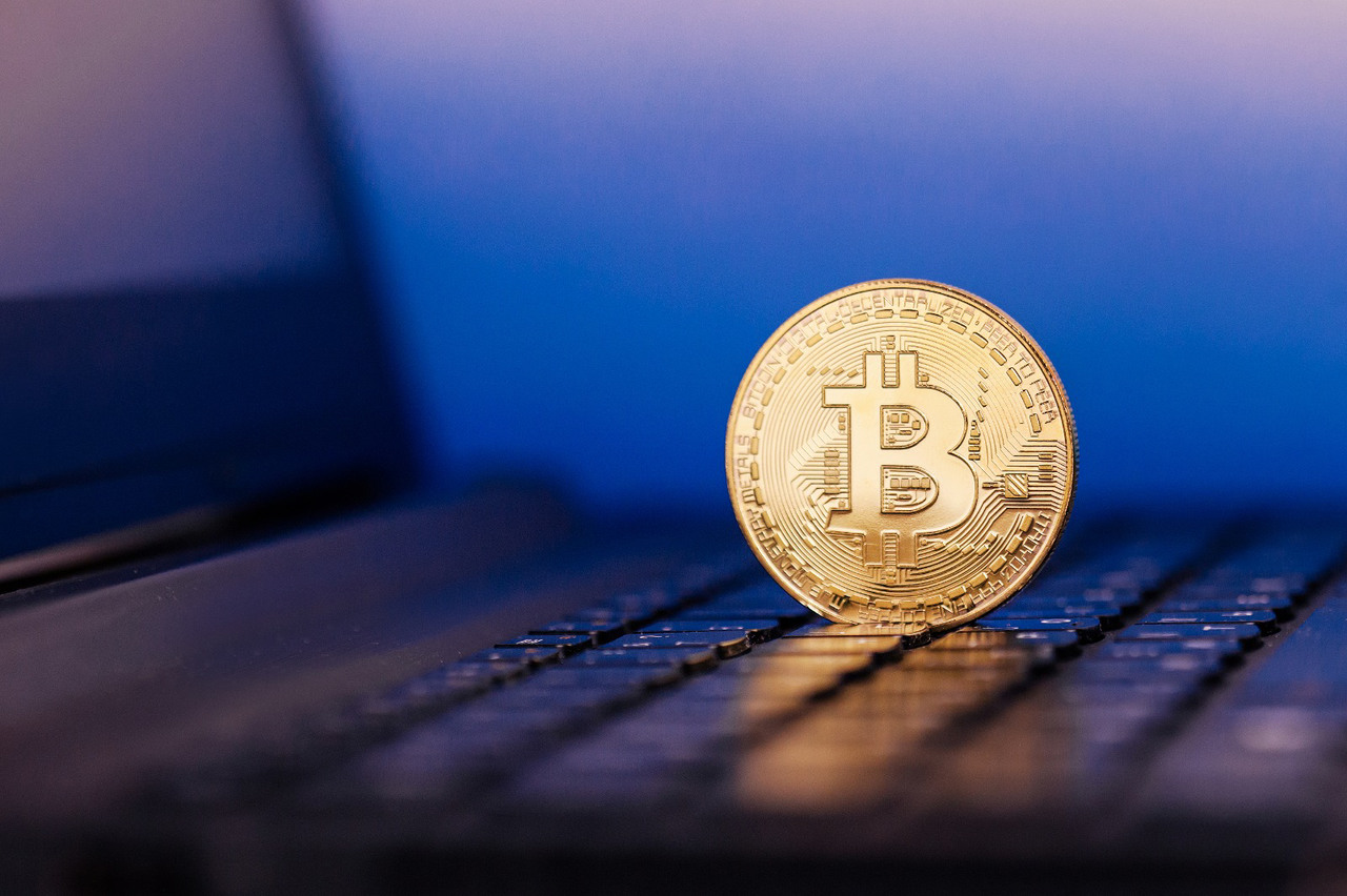 btc nin 100000 dolara gitme olasiligi 5000 dolara gitme olasiligindan daha fazla