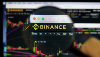 duzenleyici kurumlarin binancein tokenize hisse urununu inceledigi bildiriliyor