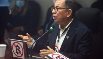 Eugenio chicas comision asamblea304