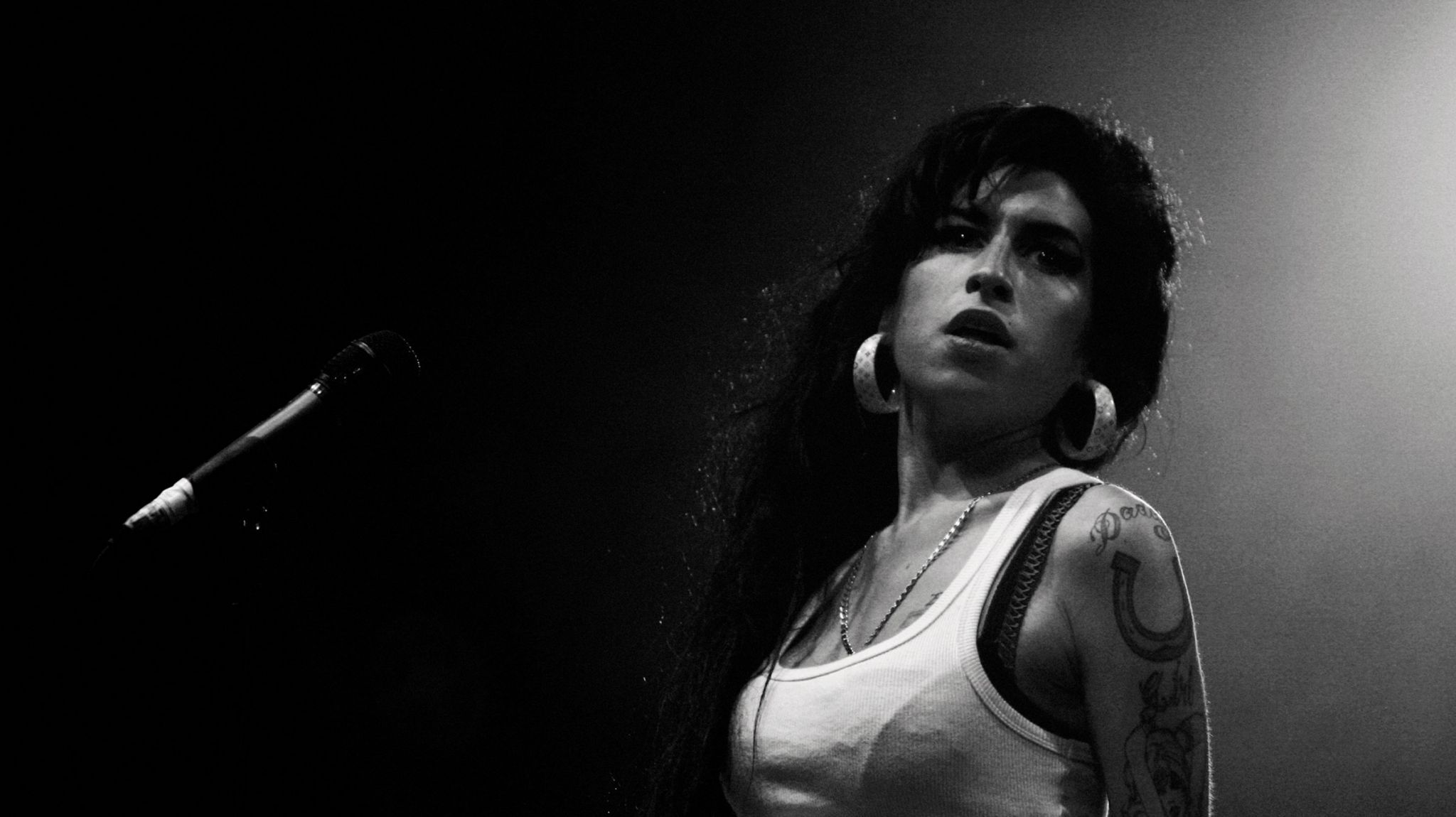 amy winehouse nft