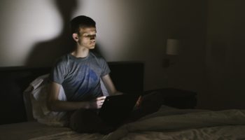 ethereumun eth kurucusu buterinin 2015 yilinda cekilen portreleri nft olarak satisa sunuldu