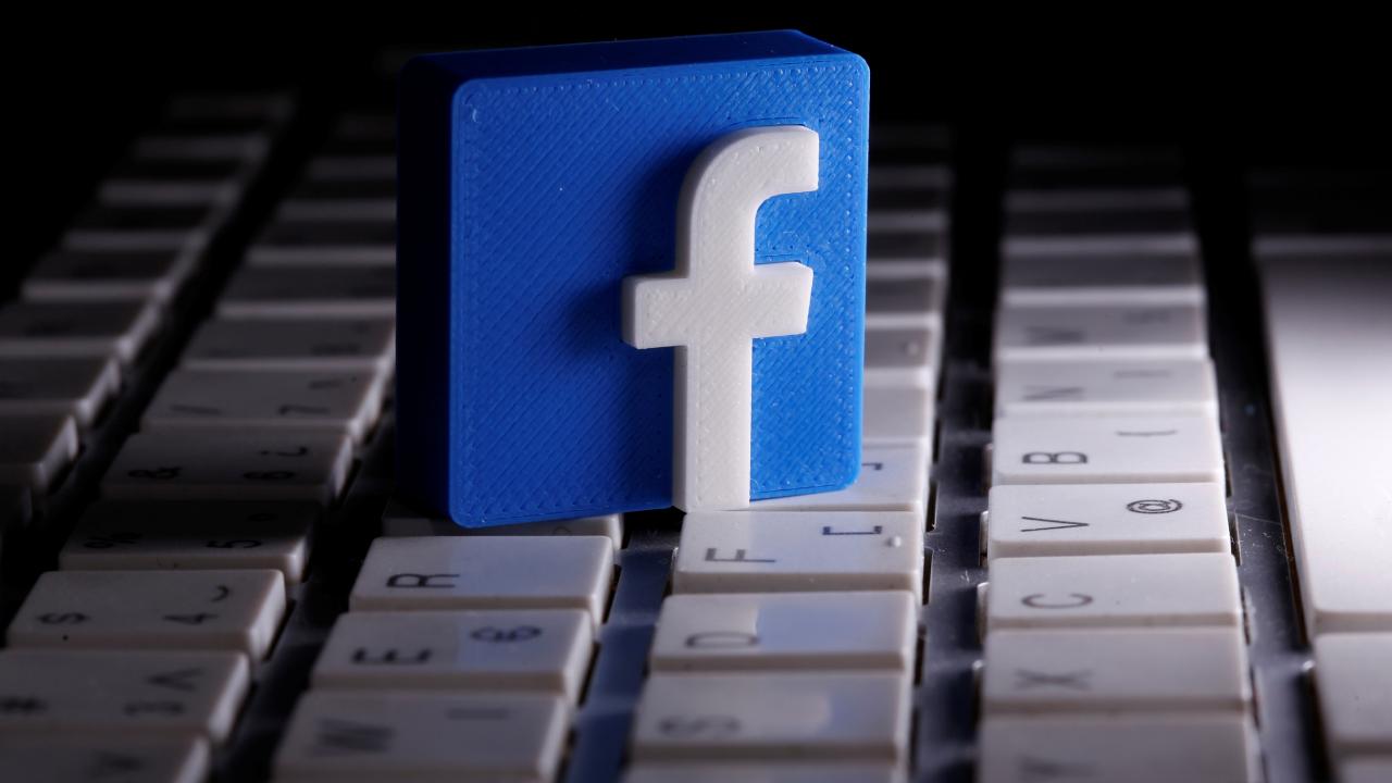 facebook reu 1499880