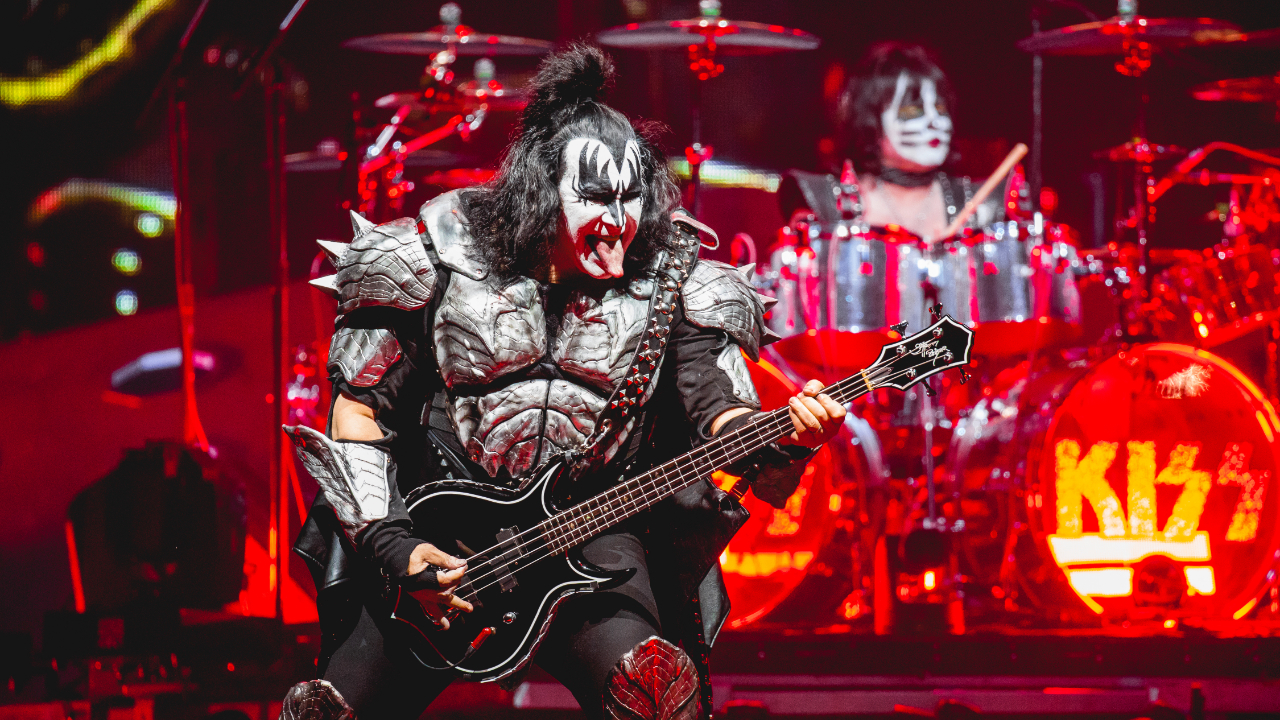 kiss-gene-simmons-bitcoin.jpg