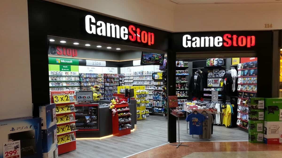 GameStop, NFT Projeleri İçin İki Kripto Şirketiyle Anlaşma Masasında •  Coinkolik