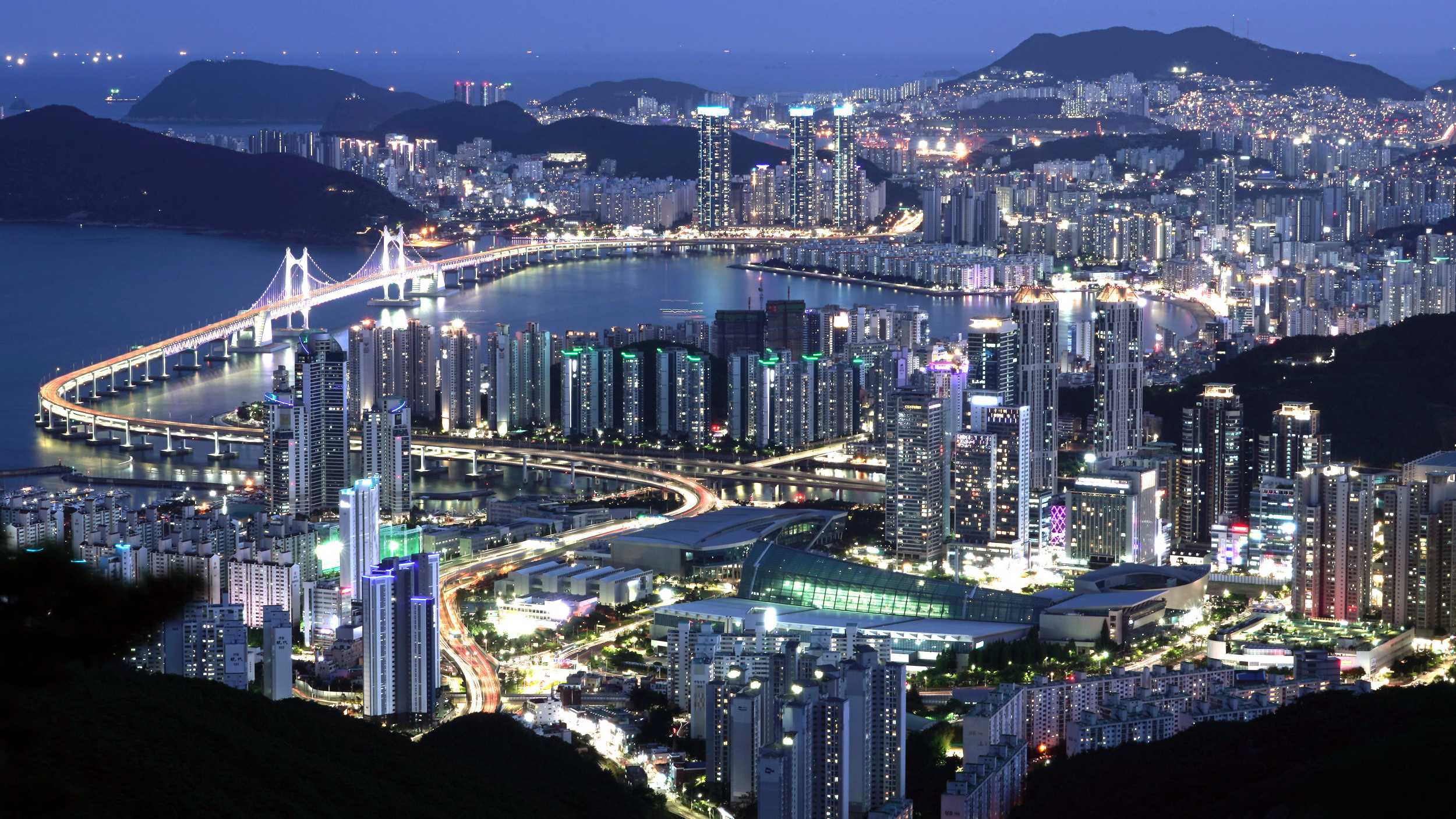 Busan ve FTX Blockchaini Gelistirmede Ortak Calisacak