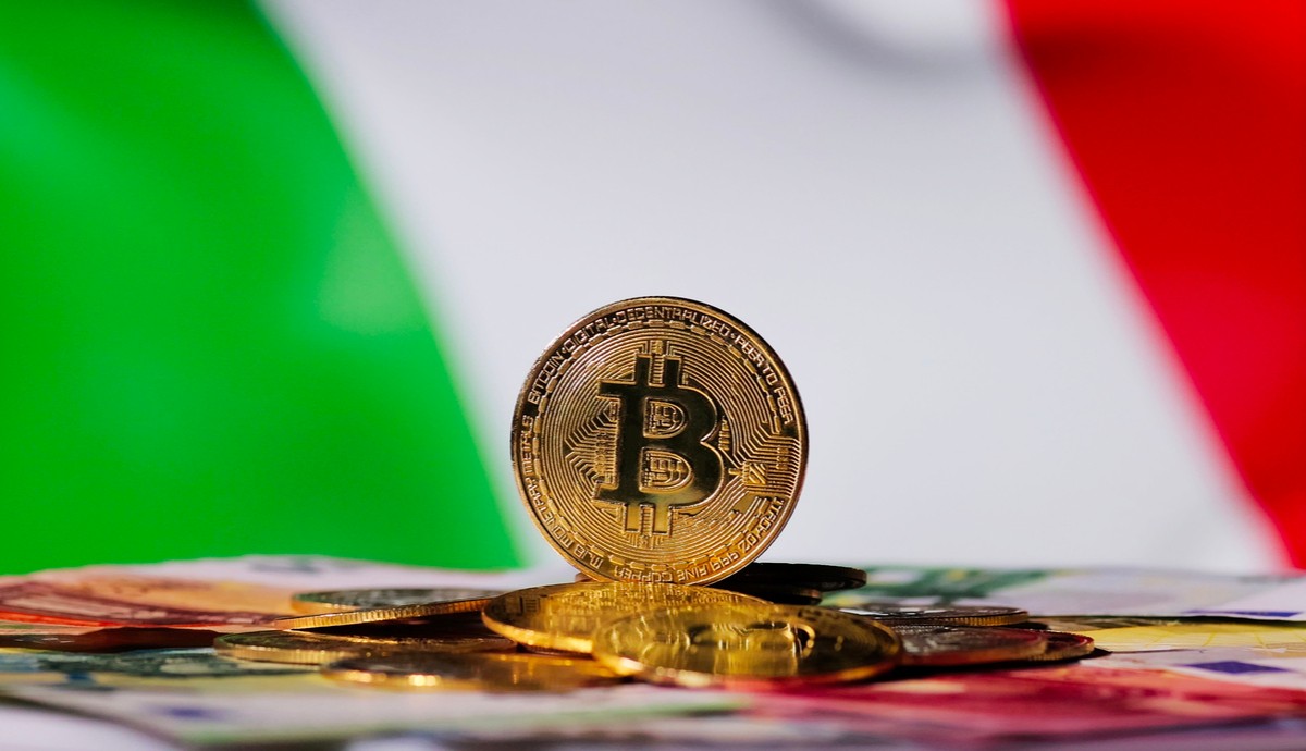 Italyada Binancee Toplu Dava Acildi