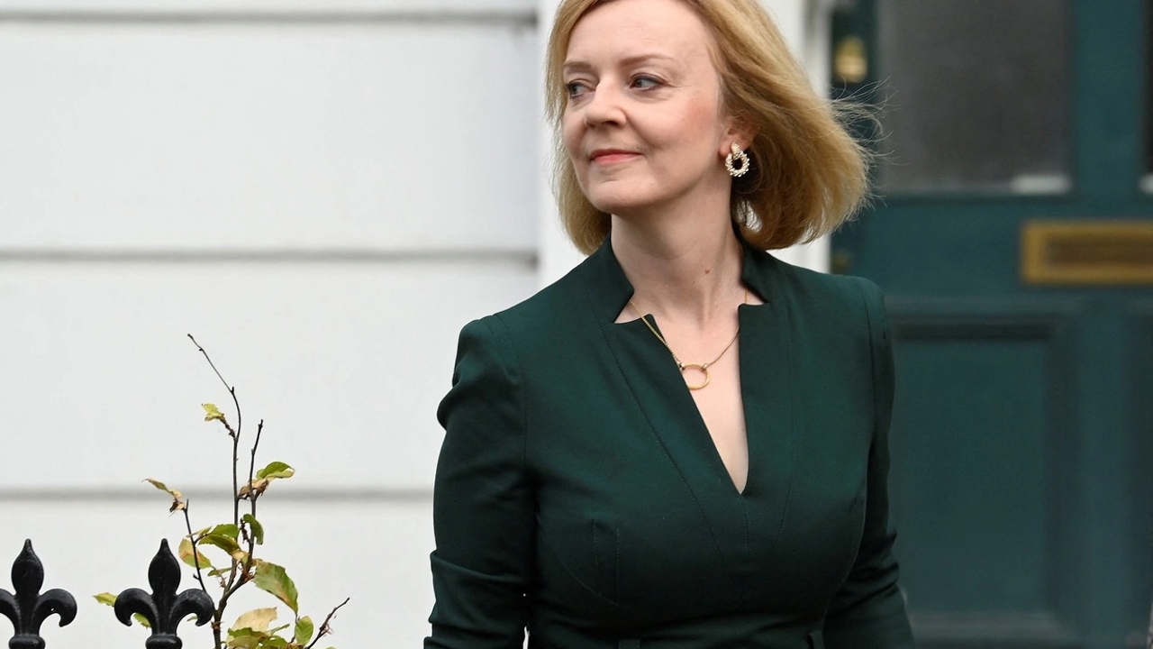 Ingiltere Basbakani Liz Truss Istifa Etti