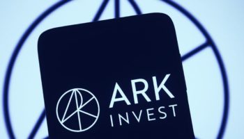 Ark Investment Grayscaleden Bitcoin Hissesi Aldi