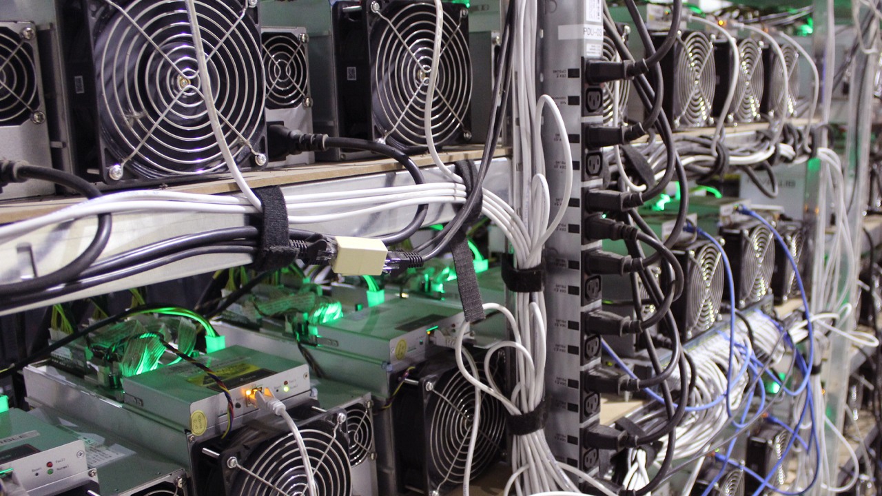 CleanSpark Bitcoin Madenciliginde Zirveye Oynuyor 1