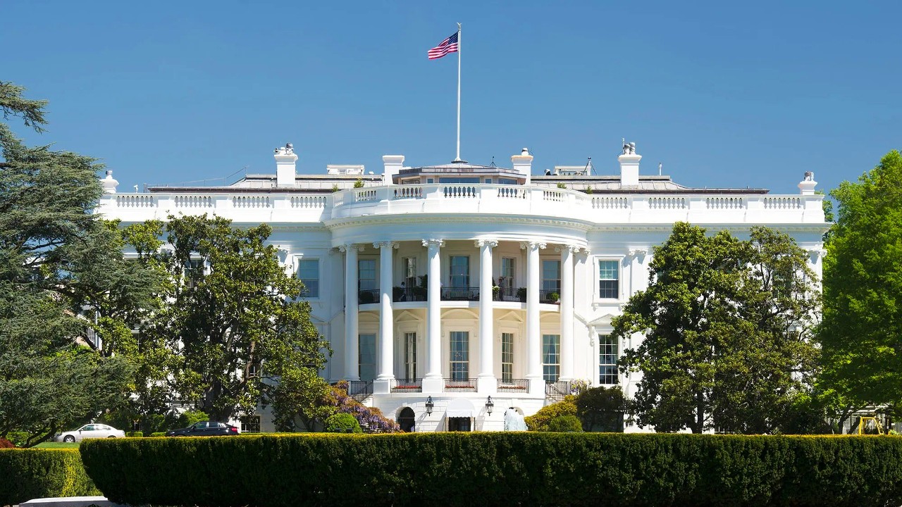 Beyaz Saray SBFnin Bagisiyla Ilgili Sessizligini Koruyor