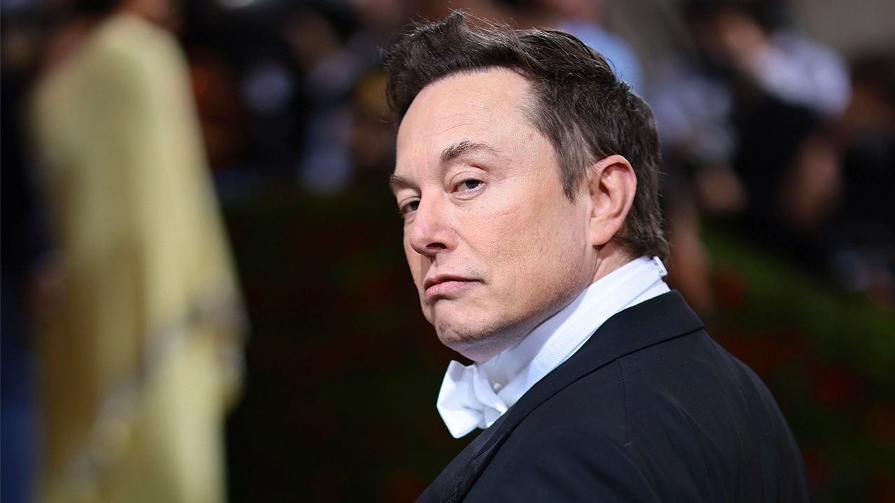elon musk rekabet kurumu