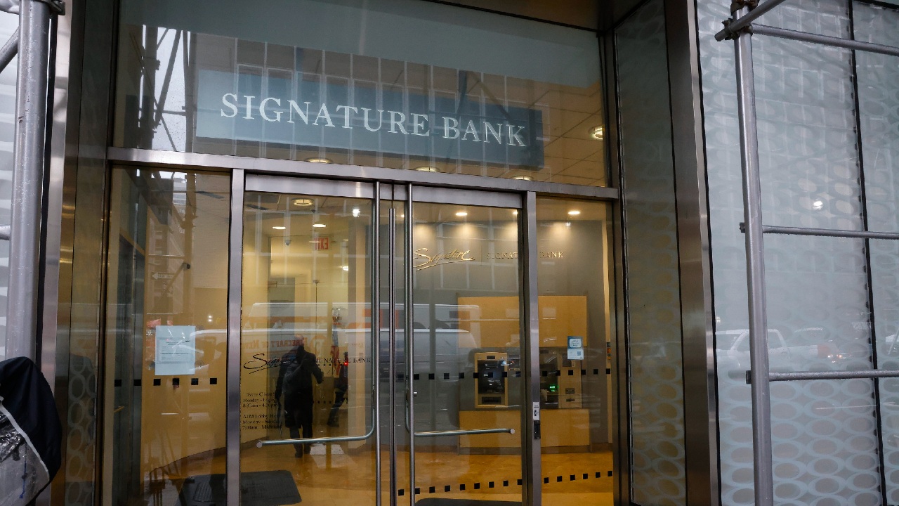 signature bank sorusturma