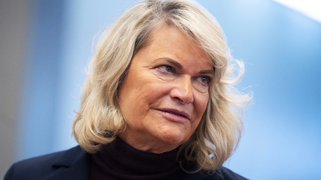 Senatör Cynthia Lummis, Coinbase davası için reddedenler ortasına katıldı